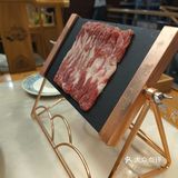 服务态度超级友好的铜锅涮肉店……