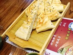 饽饽饼-王明古法砂锅居(开化寺店)