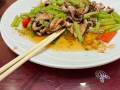 -鑫渔港海鲜本地菜·山海关浑锅(东戴河店)