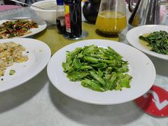 -范饭椰林川湘味海鲜·椰子鸡(三亚湾椰梦长廊店)