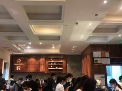 大堂-星巴克臻选(广州沙面店)