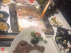 -九鼎轩脆毛肚火锅(南京东路店)