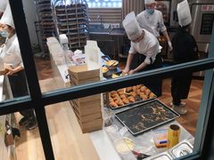 面包甜点陈列柜-月枫堂(长春这有山店)