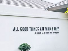 -Chom Cafe and Restaurant