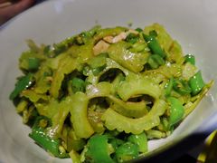 -廖师傅大蒜炒腊肉(袁家岭店)