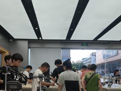 -DJI大疆(深圳华强北曼哈授权体验店)