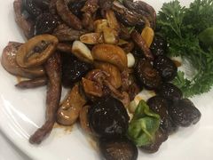 双菇爆炒牛柳-小贝壳酒楼(经九路店)