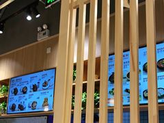 -万和春排骨砂锅米饭(新业广场店)