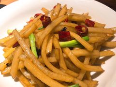 金牌土豆丝-吃饭皇帝大土家民族菜(正大广场店)