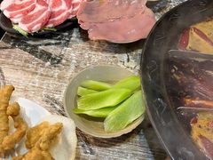 -渝嘴小老弟老火锅(华新村店)