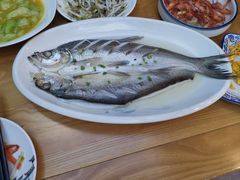 -品鲜村农家菜·阳澄湖大闸蟹(总店)
