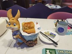 -水桶王国主题餐厅·聚会·生日派对·亲子活动·家庭套餐(亚龙湾希尔顿店)