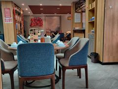 -有红鸡毛店·川菜(建设路店)