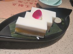 香芒夹心椰汁糕-点都德(聚福楼店)