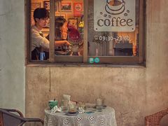 -默迹咖啡馆