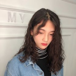 -Ly形象设计