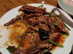 -泉畔人家·老济南经典鲁菜(大明湖店)