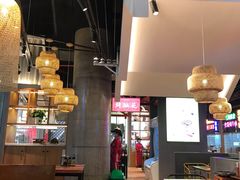 大堂-怪噜范·老贵阳街头名小吃(数博万达店)