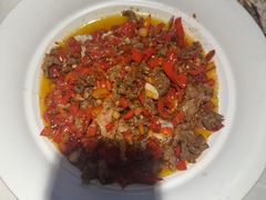 -阿瓦山寨·湘菜现炒·剁椒鱼头王(咸阳总店)