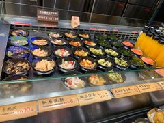 自助取餐区-好人民间小吃·番茄鱼酸菜鱼(木渎悠方店)