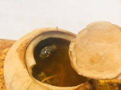 泰国椰皇炖乌鸡汤-陈鹏鹏潮汕菜(欢乐海岸 海边景观店)