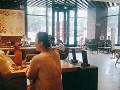 -星巴克臻选(济南万达店)