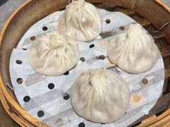 -莱莱小笼·乔艾