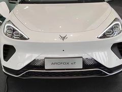 -北汽鹏龙ARCFOX极狐(国贸店)