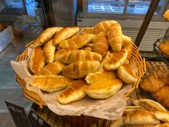 -Dough&Joe团憩(瑞虹天地月亮湾店)