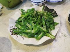 -阿浪海鲜连锁加工店(B栋2排1号火车头店)