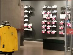 -耐克(恒隆广场店)