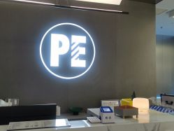 -PE SALON
