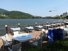 -亚龙湾亚泰商业街