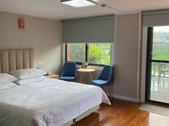 -上海怡沁园度假酒店
