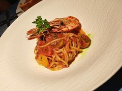 -弦月窗LUNETTE BY AMANDA(复兴路店)