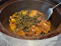 -山河屯铁锅炖·非遗东北菜(南山店)