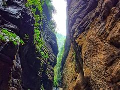-龙水峡地缝景区