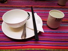 -香巴拉云南餐厅(华莱坞店)