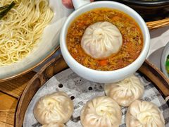 -馋三尺蟹粉小笼(人民广场店)