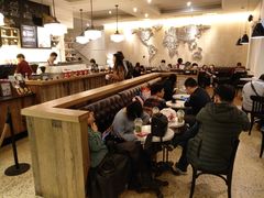 大堂-星巴克臻选(广州沙面店)