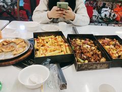 -老东镇啤酒屋海鲜加工·蒸汽海鲜·海鲜烧烤(台东店)