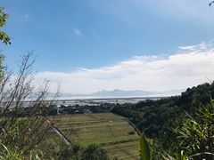 -伍山海滨石窟