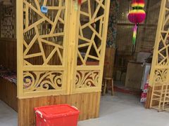 -袁小二大东北铁锅炖(吉祥村总部)