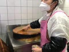 -黄阿姨锅贴大王(万航渡路店)