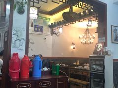 -临街徽菜馆·正宗黄山味