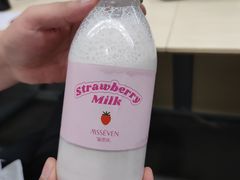 草莓牛乳-蜜思琪蛋糕(民生路店)