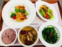 -拾玥国际月子会所(凯宾斯基店)