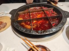 -卤校长老火锅(杨家坪直营店)
