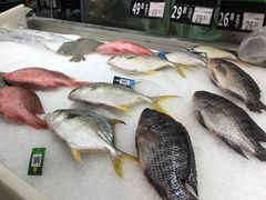 -沃尔玛(前山店)