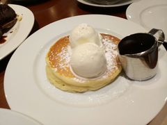 -Pancakes on the rocks(Darling Harbour)